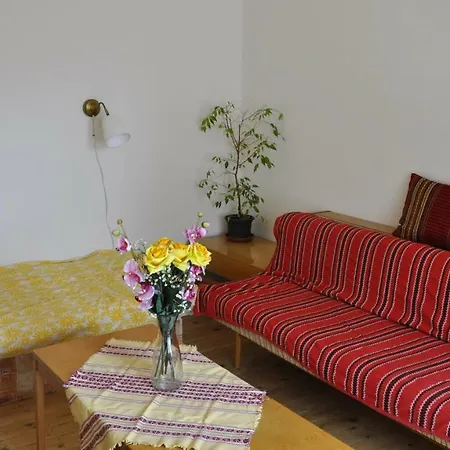 Hétvégi ház Lately Renovated